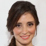 Shiri Appleby