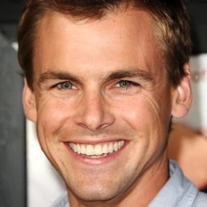 Tommy Dewey