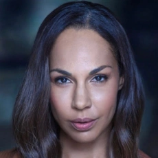 Amanda Brugel