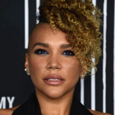 Emmy Raver-Lampman