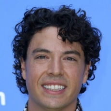 Jon Bass