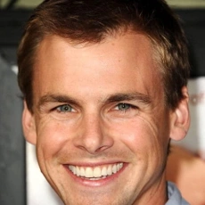 Tommy Dewey