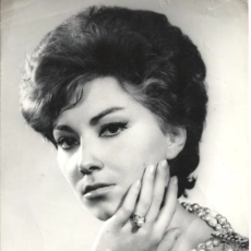 Vicky Lagos