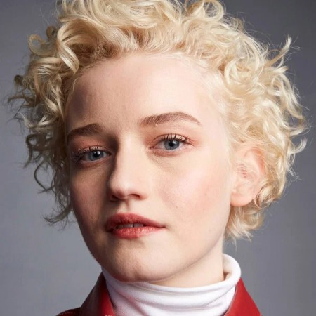 Julia Garner
