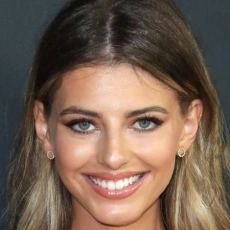 Eliana Jones