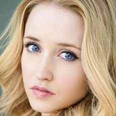 Emily Tennant