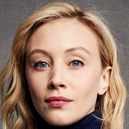 Sarah Gadon