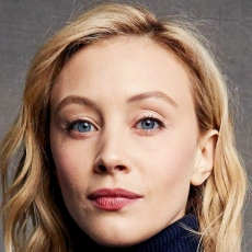 Sarah Gadon