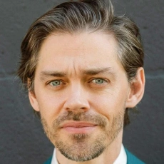 Tom Payne