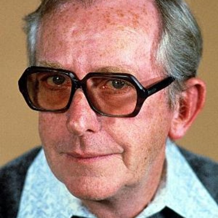 Lewis Gilbert
