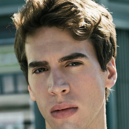 Jordan Gavaris