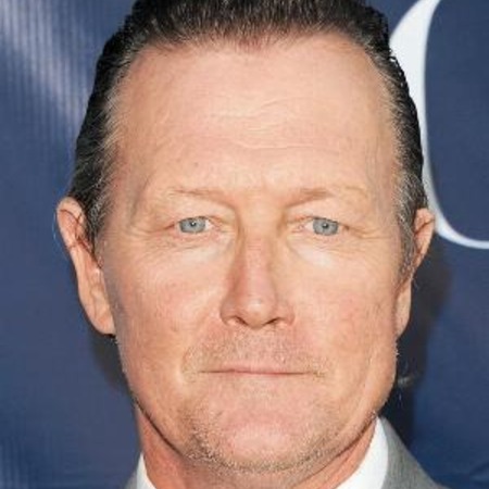 Robert Patrick