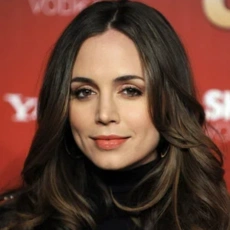 Eliza Dushku