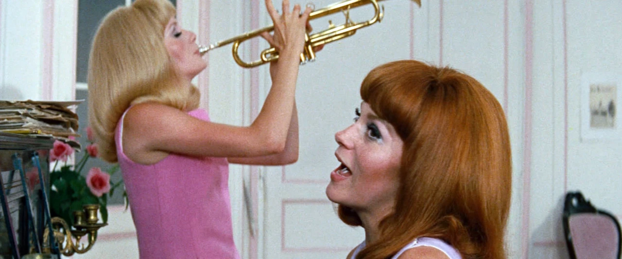 Flickorna i Rochefort