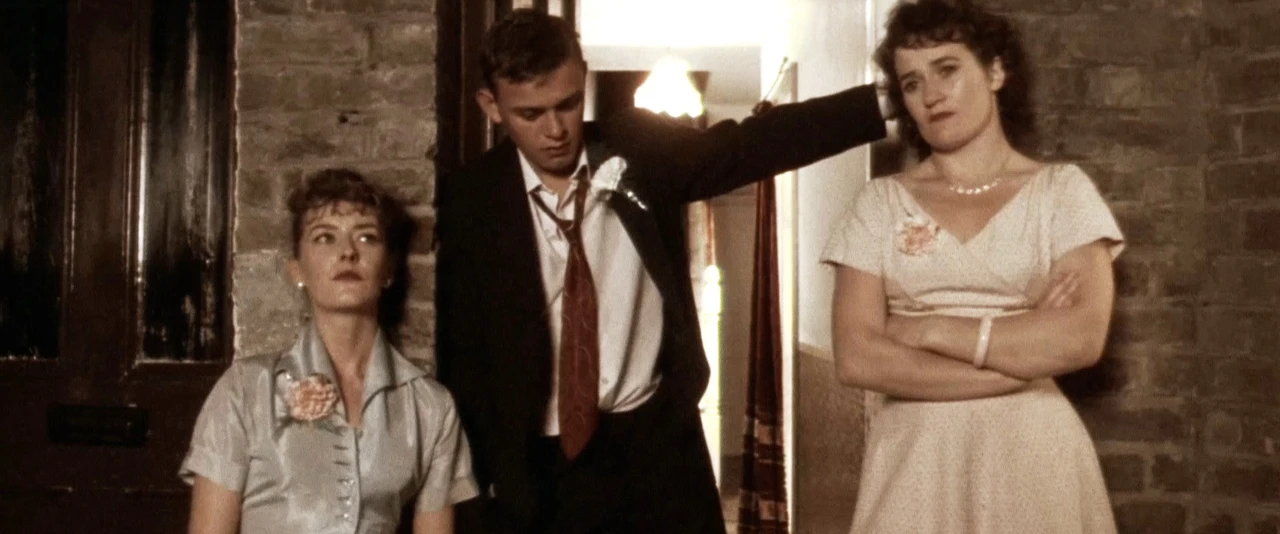 Fjärran röster, stilla liv