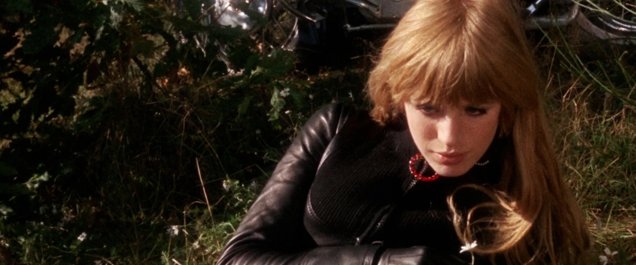 Flickan och motorcykeln