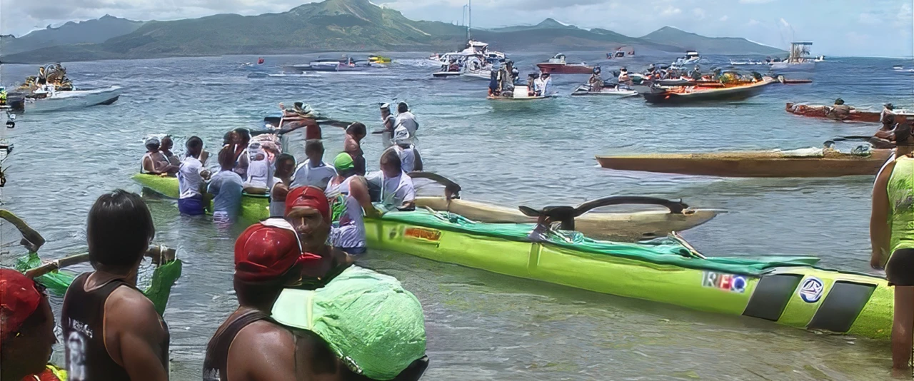 Hawaiki Nui Va'a 1992