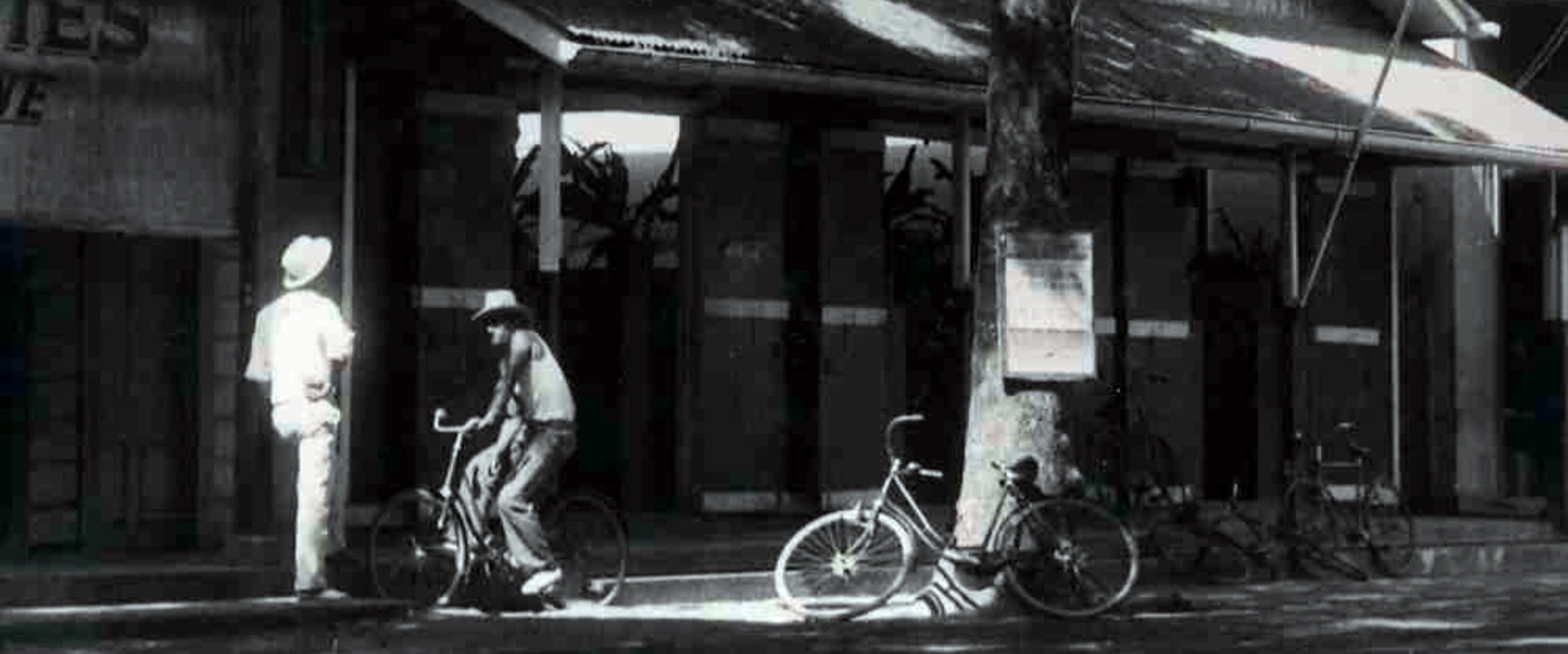 Roger Parry - Le Quinn's