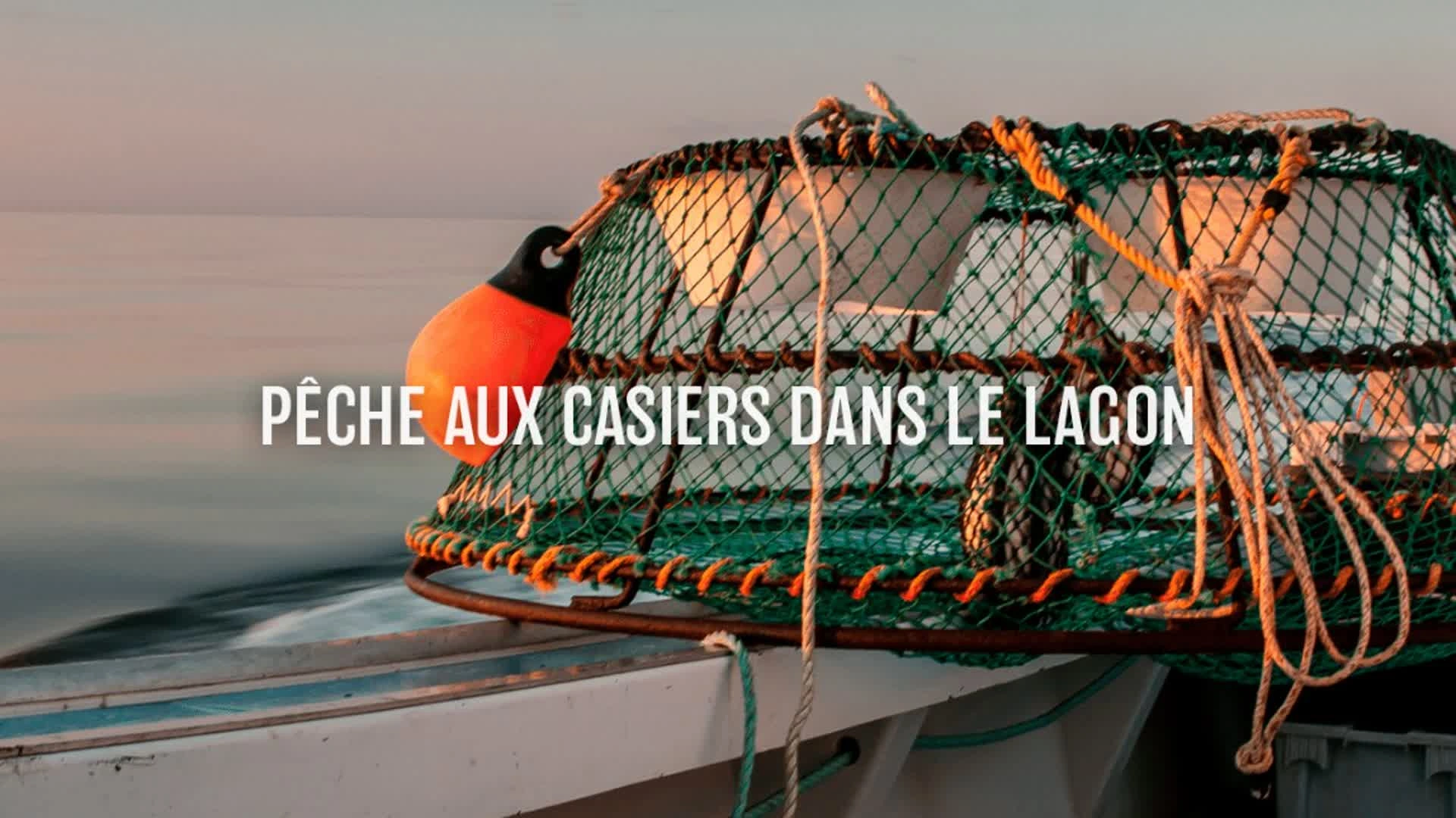Pêche aux casiers dans le lagon