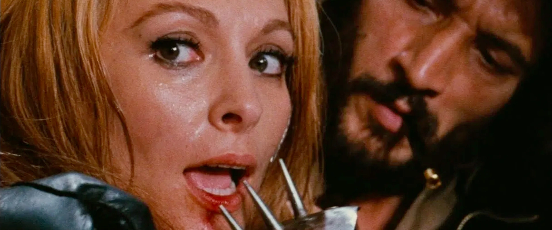 La Mort Caresse à Minuit