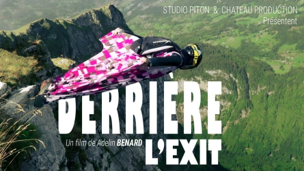 Derrière l'exit