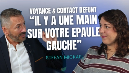 "Je vois une main sur votre épaule gauche..." - Voyance & Contact defunt