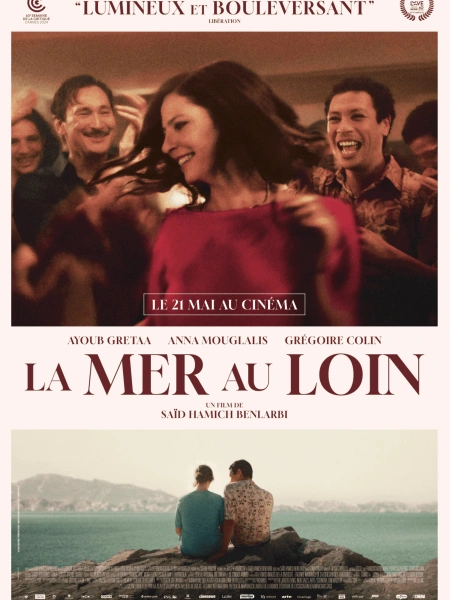 La mer au loin