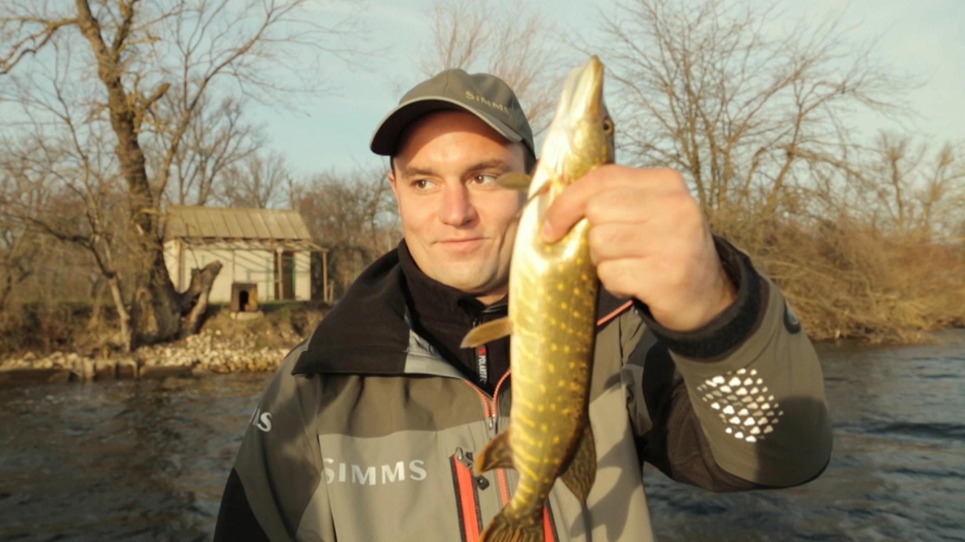 Pêche dans le delta du Dniepr en Ukraine