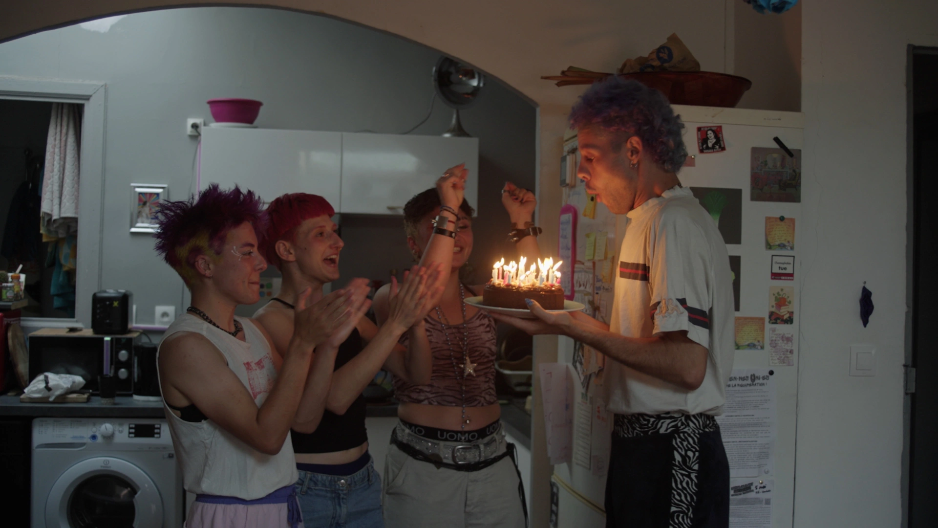 Rire, se battre et devenir