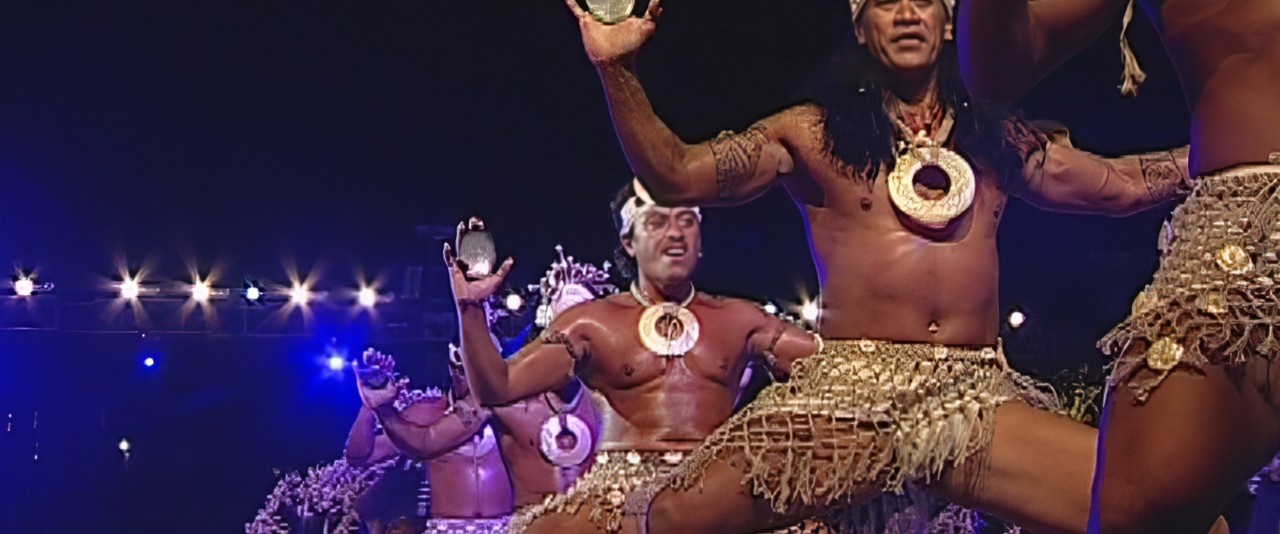 Heiva i Tahiti 2001 - Tamariki Poerani - 1er Prix Grand costume