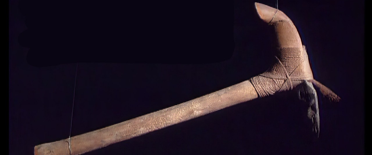 Te faufaa tupuna - Herminette de Vancouver (Reo Tahiti)