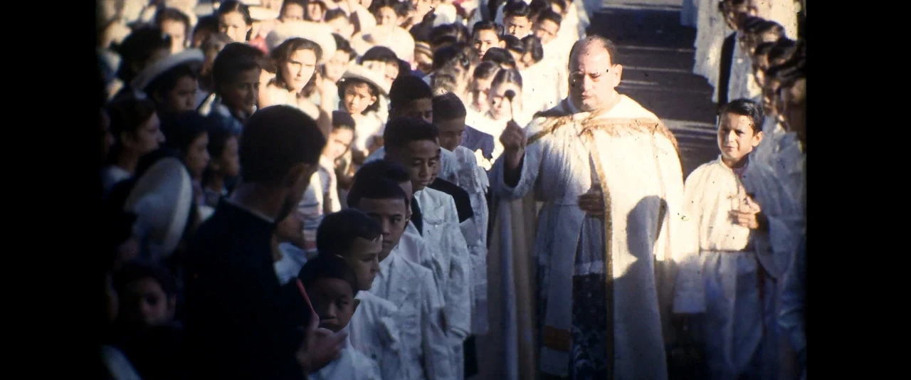 Les films d'Emile Tchen - Communions solennelles en 1953 et 1954