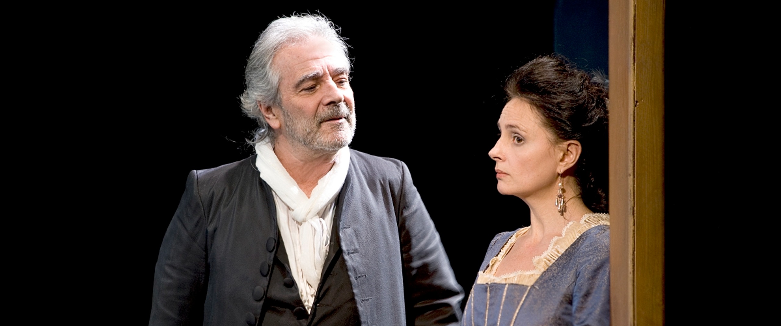 Les Fausses Confidences Nombre De Pages www.cyrano.education