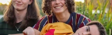 Single, Out : Jeune célibataire cherche l'amour S1