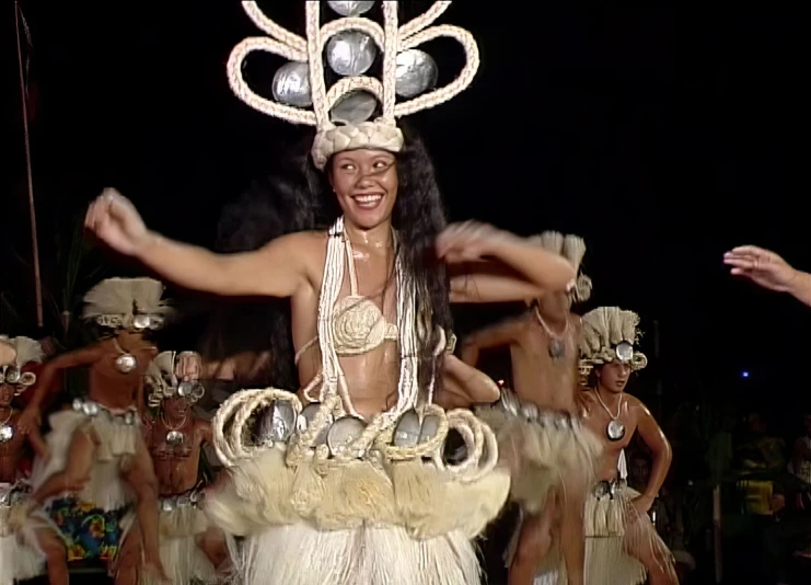 Heiva i Tahiti 1999 - Ahutoru Nui - 4ème Hura tau traditionnel