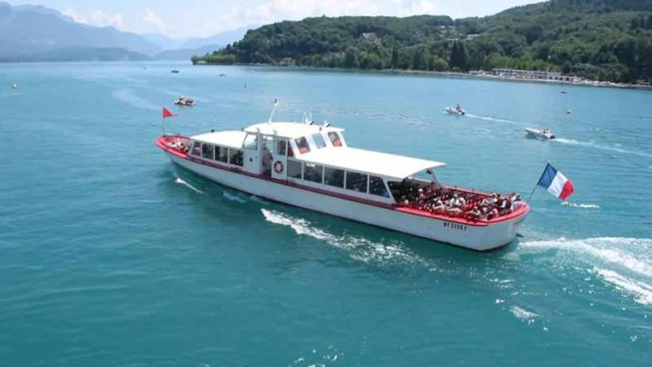 La Compagnie des Bateaux & Crédit Agricole des Savoie : électrification des bateaux