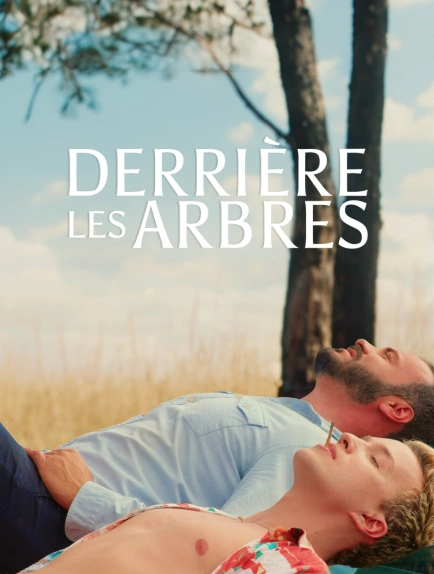 Derrière Les Arbres